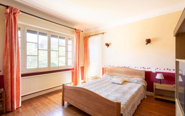 Maison à vendre    6 pièces •  Mugron