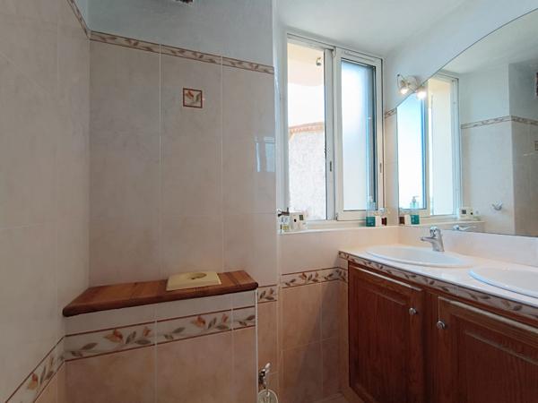 Spéracèdes (06530) MAISON DE VILLAGE 3 CHAMBRES + PARKING PRIVATIF + CAVE