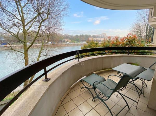 NEUILLY SUR SEINE - DUPLEX D'EXCEPTION AVEC VUE SUR LA SEINE (4/5 CHAMBRES)