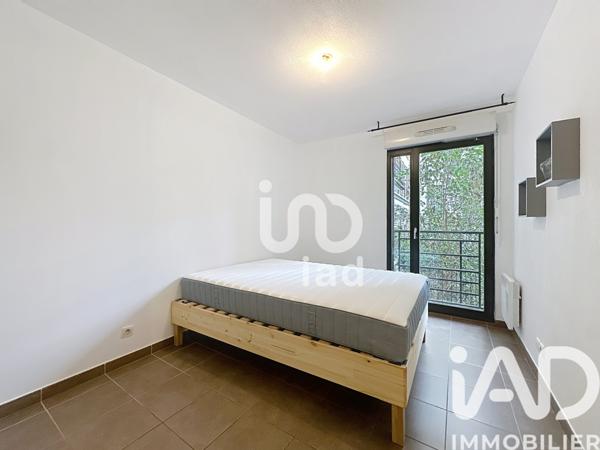 Location appartement 3 pièces 68 m² Marseille 2