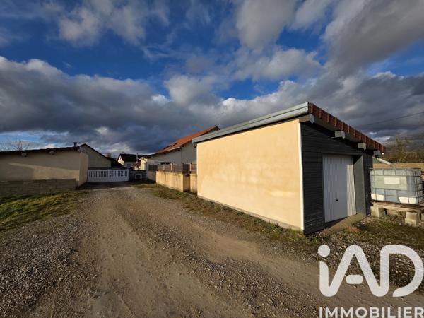 Immeuble à vendre 210 m² Lantenot