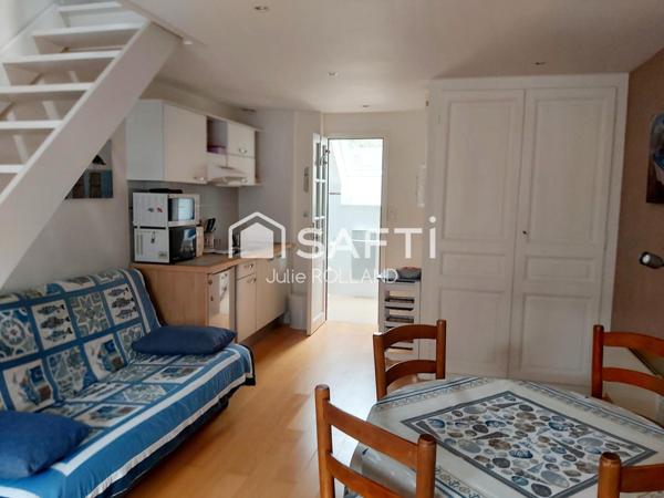 MAISON DE VILLE PROCHE DE TOUS COMMERCES ET GARE