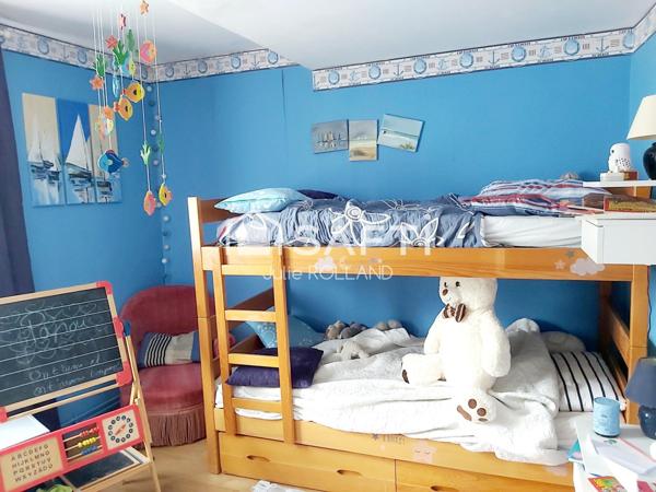 MAISON DE VILLE PROCHE DE TOUS COMMERCES ET GARE