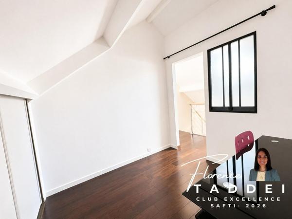 Maison familiale avec garage et jardin à Gif