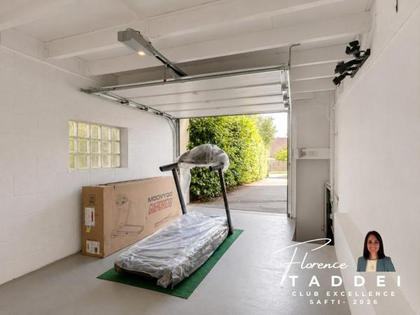 Maison familiale avec garage et jardin à Gif