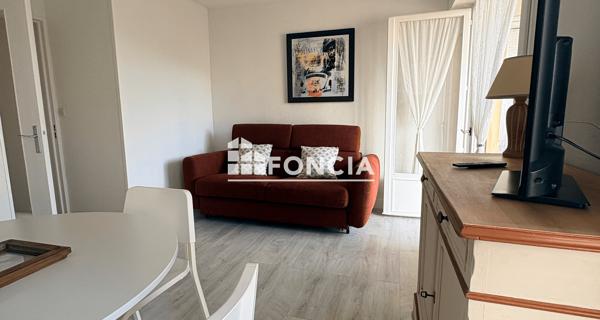Location Studio 29.5 m² - Six-fours-les-plages 83140