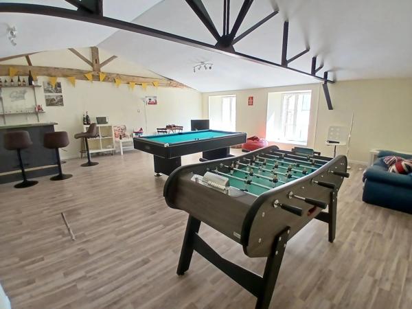 Élégante domaine avec manoir, maison d'amis et piscine