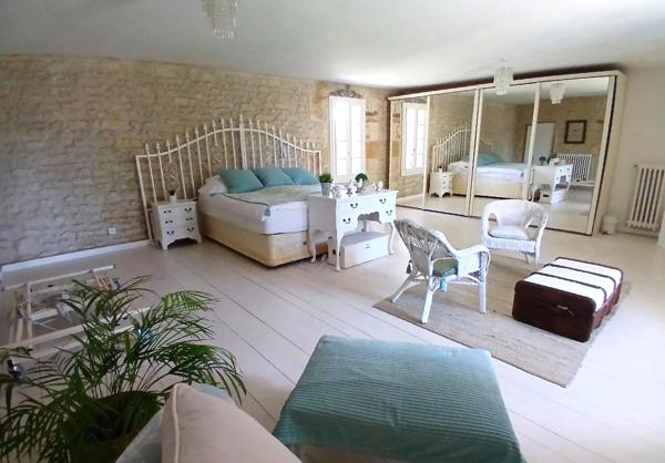 Élégante domaine avec manoir, maison d'amis et piscine