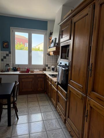 VILLE LA GRAND, Beau T3 transformé en T2