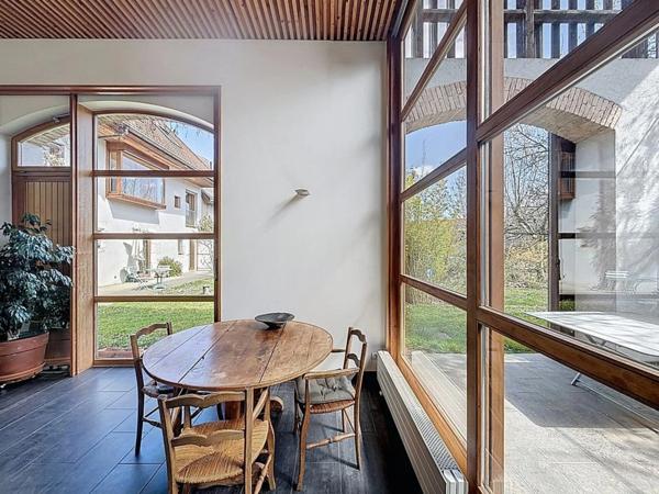 Propriété de caractère à vendre 9 pièces (74) - Annecy