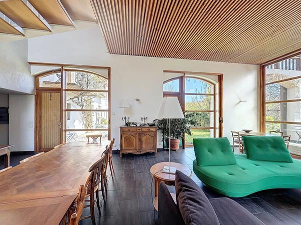 Propriété de caractère à vendre 9 pièces (74) - Annecy