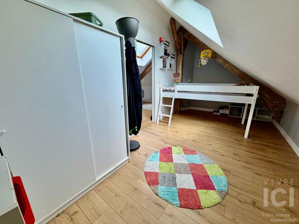 LONGERE - 4 CHAMBRES - 135M² - GARAGE