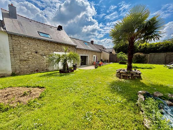 LONGERE - 4 CHAMBRES - 135M² - GARAGE
