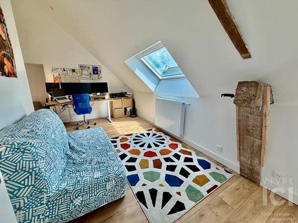 LONGERE - 4 CHAMBRES - 135M² - GARAGE
