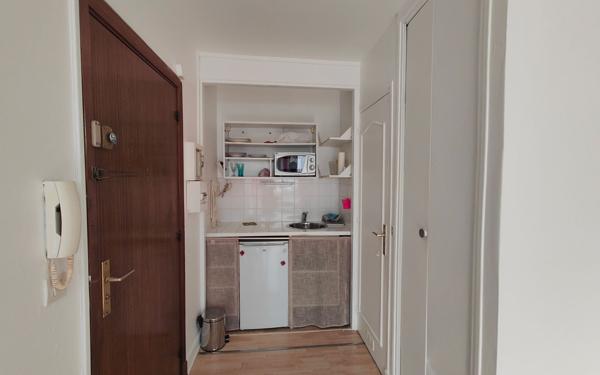 Appartement à vendre    1 pièce • 17 m2 Paris 14