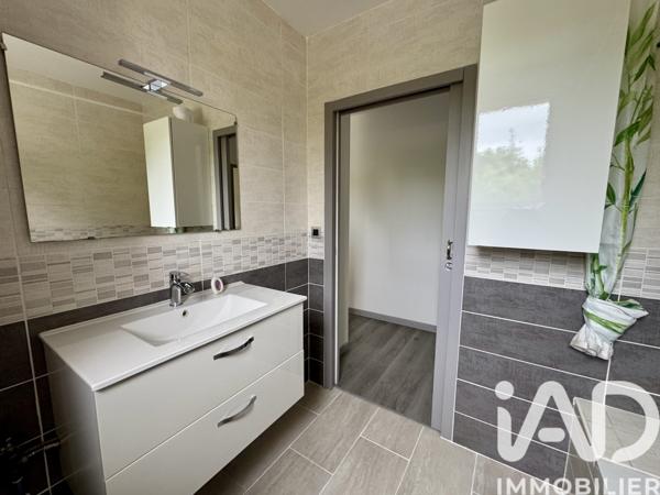 Maison à vendre 4 pièces 64 m² Roullet-Saint-Estèphe