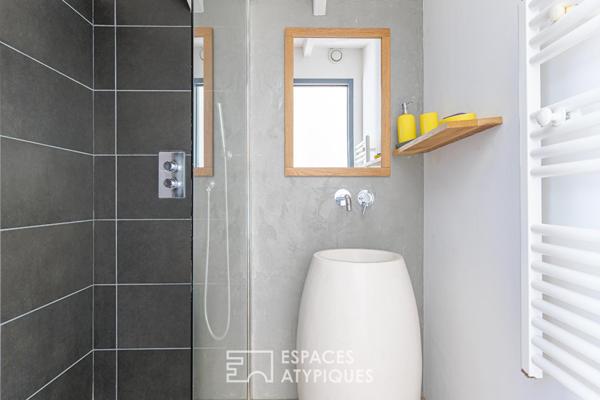 Maison rénovée avec patio et spa
