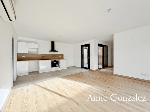 ORLEANS Centre quartier Madeleine rare à la vente appartement Penthouse T4 avec patio intérieur et terrasse de 28 m2 dans petite copropriété