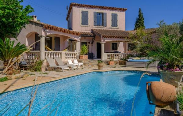 Vente Maison T7 AVEC PISCINE Marseille 12ème   