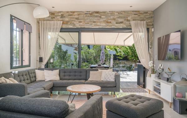Vente Maison T7 AVEC PISCINE Marseille 12ème   