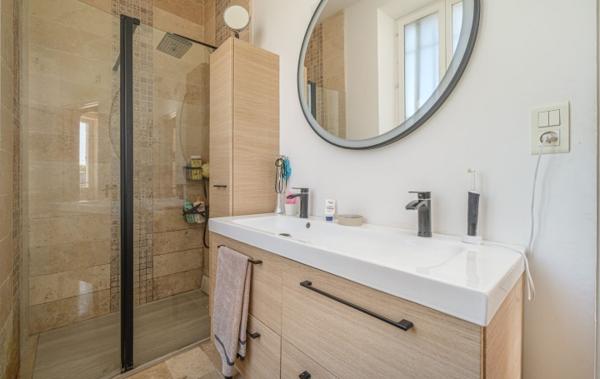 Vente Maison T7 AVEC PISCINE Marseille 12ème   