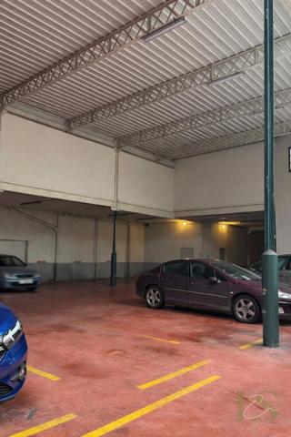 PLACES DE STATIONNEMENT