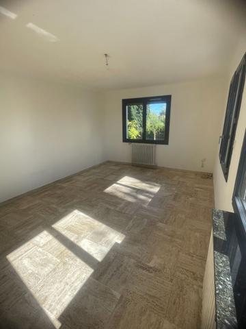 Maison individuelle T5 YSSINGEAUX - VUE DEGAGEE