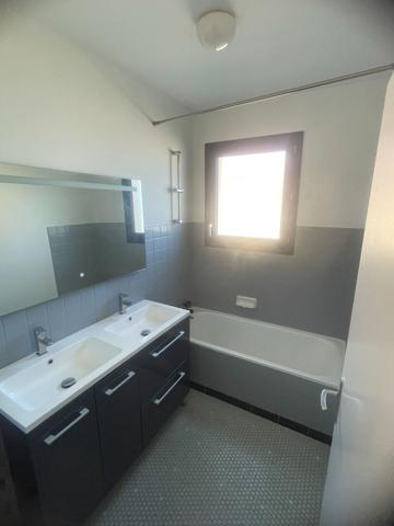 Maison individuelle T5 YSSINGEAUX - VUE DEGAGEE