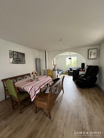 Pessac - Maison rénovée avec jardin et garage