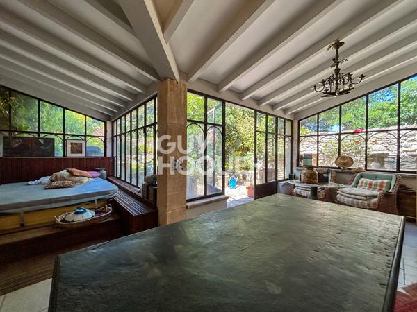 Maison d'exception à vendre à Robion - 10 pièces, 6 chambres