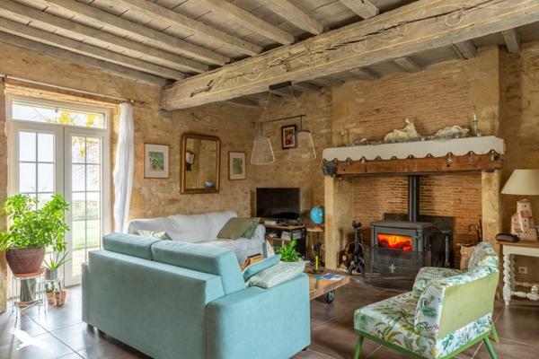 Maison à vendre |  Saint-Jory-las-Bloux |  11 pièces | 225 m²