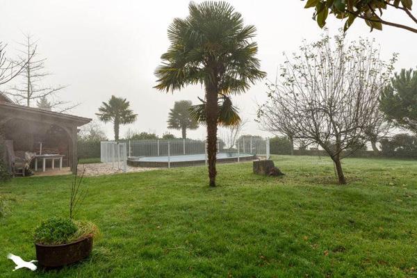 Maison à vendre |  Saint-Jory-las-Bloux |  11 pièces | 225 m²