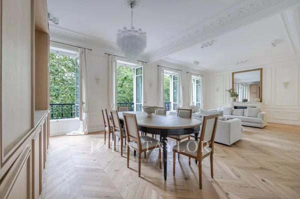 Avenue Marceau - Superbe 3 chambres rénové