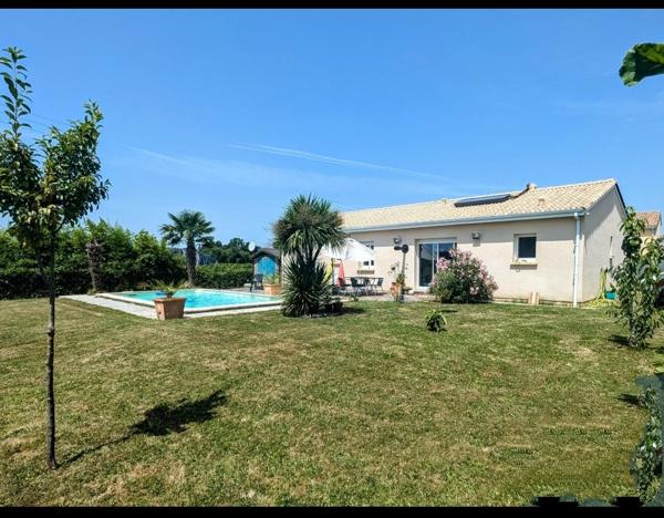 33500 ARVEYRES Maison de plain pied avec vue exceptionnelle 4 chambres