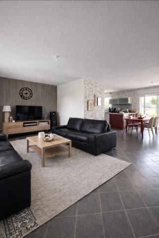 33500 ARVEYRES Maison de plain pied avec vue exceptionnelle 4 chambres