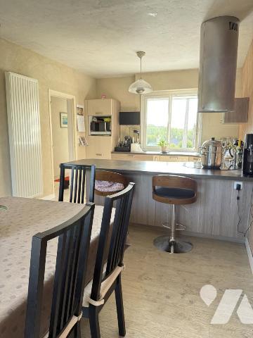A VENDRE MAISON 5 PIECES avec sous-sol ST AVE CENTRE