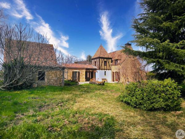 Maison traditionnelle en pierre proche Sarlat