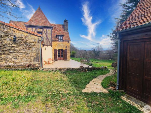 Maison traditionnelle en pierre proche Sarlat
