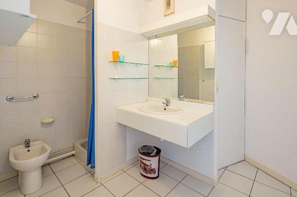 VENTE IMMO-INTERACTIF- ARCACHON (33120) 52, boulevard de la Plage "Résidence la Grand-Voile"-
...