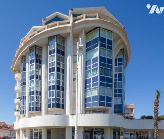 VENTE IMMO-INTERACTIF- ARCACHON (33120) 52, boulevard de la Plage "Résidence la Grand-Voile"-
...