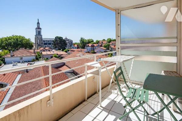 VENTE IMMO-INTERACTIF- ARCACHON (33120) 52, boulevard de la Plage "Résidence la Grand-Voile"-
...