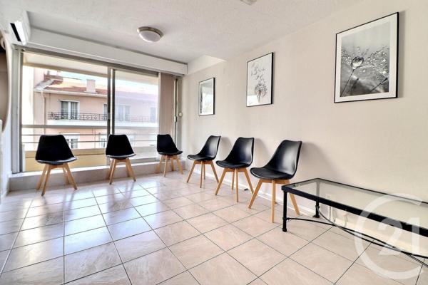 Appartement T3 à vendre  3 pièces - 47,84 m2 ST RAPHAEL - 83