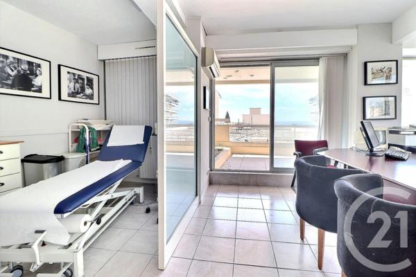Appartement T3 à vendre  3 pièces - 47,84 m2 ST RAPHAEL - 83