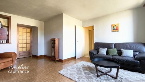 Maison en pierres avec jardin intime, fort potentiel d’agrandissement