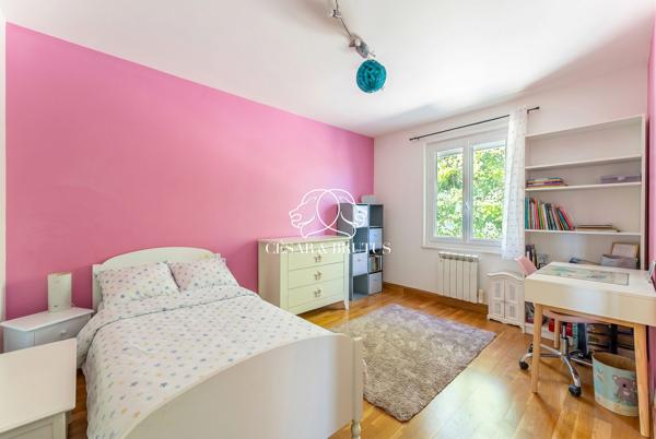 Maison contemporaine de 192 m² avec piscine et vue panoramique – Dardilly