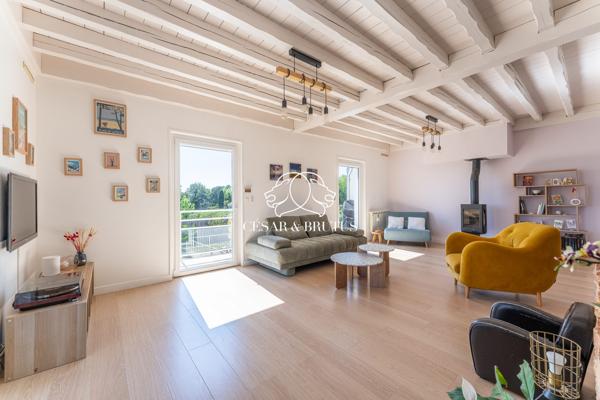 Maison contemporaine de 192 m² avec piscine et vue panoramique – Dardilly