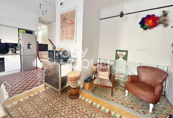 CANOHES, 3 faces, 5 pièces avec un garage, cour et terrasse