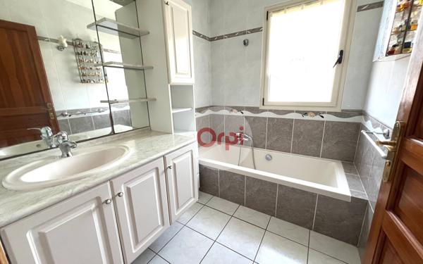 Maison à vendre    6 pièces •  Damgan