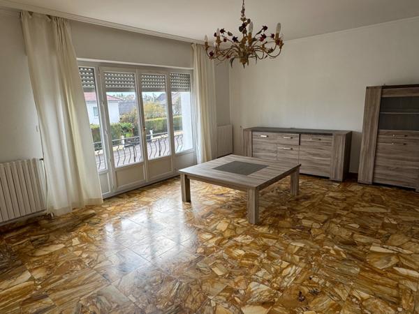 PAVILLON INDIVIDUEL 4 CHAMBRES A BETTANCOURT LA FERRÉE