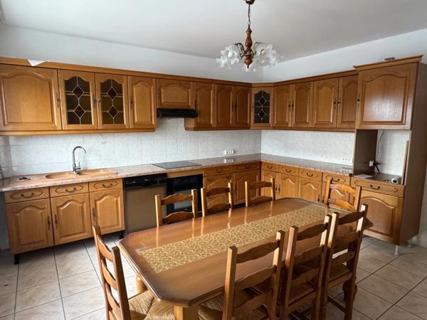 PAVILLON INDIVIDUEL 4 CHAMBRES A BETTANCOURT LA FERRÉE